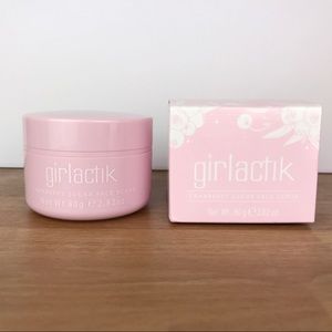 Girlactik Cranberry Sugar Face Scrub